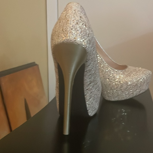 De Blossom Collection Sz 6 - Picture 3 of 4